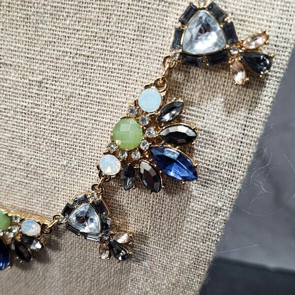 Boutique Multicolor Rhinestone Statement Bib Holiday Necklace 18"-21" - Picture 4 of 8